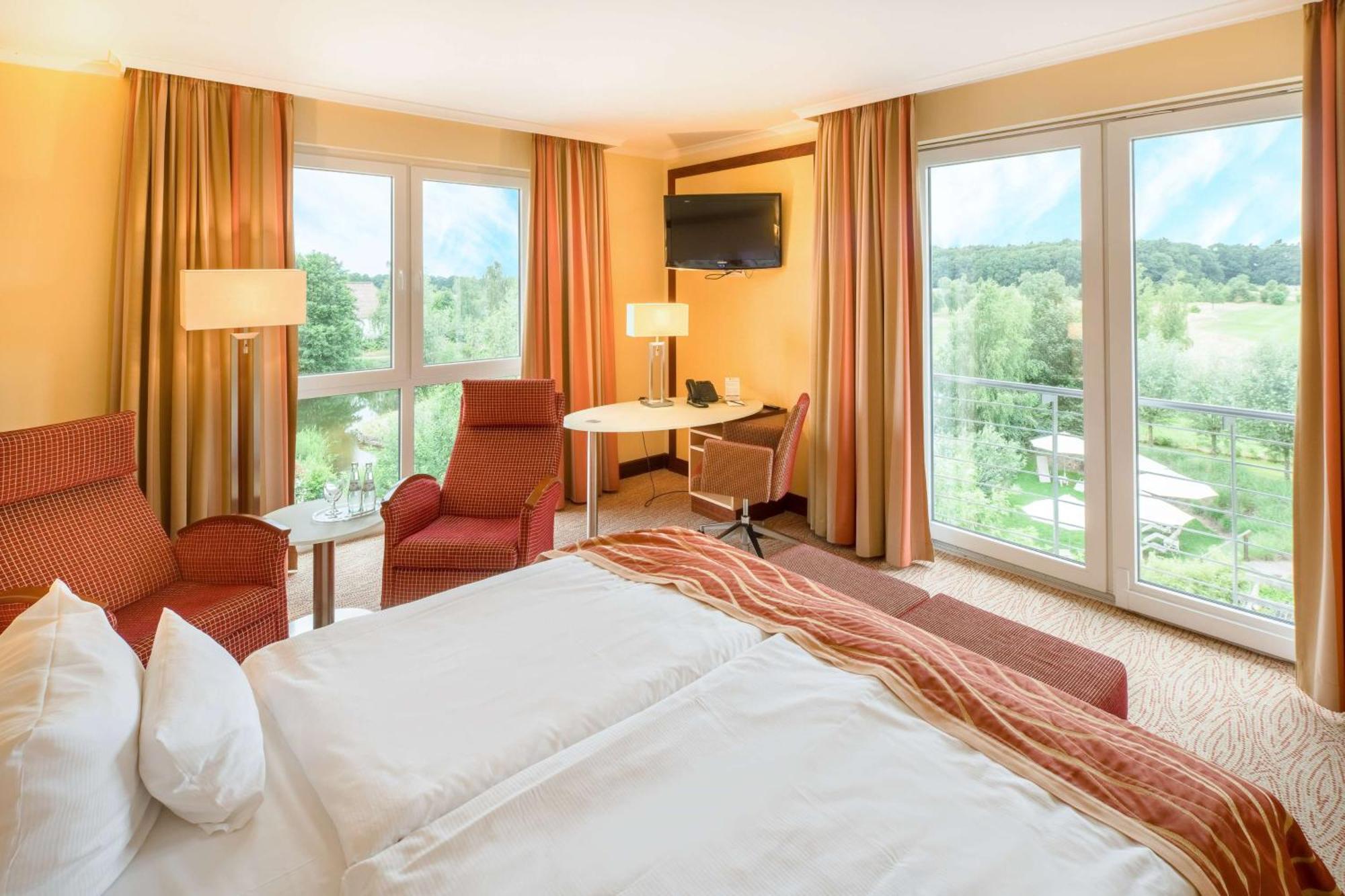Best Western Premier Castanea Resort Hotel Adendorf Exterior photo